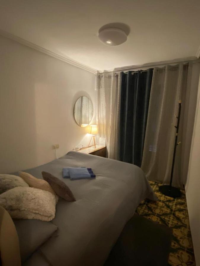 Habitacion Con Balcon Privado. Lägenhet Valencia Exteriör bild